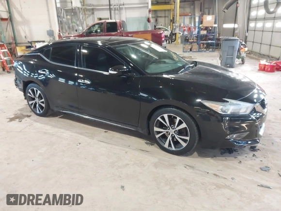2017 Nissan Maxima SV with VIN 1N4AA6AP7HC405028, listed as a IAAI auction lot 41358504 with 92,231 mi miles. Bid and sale history available at carsss.com. Image 1.