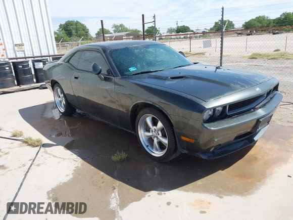 2010 Dodge Challenger R/T z VIN 2B3CJ5DTXAH270086, wystawiony jako IAAI lot #42076162 z przebiegiem 144 051 mil mil oraz . Historia ofert i sprzedaży dostępna na DreamBid. Obrazek 1.