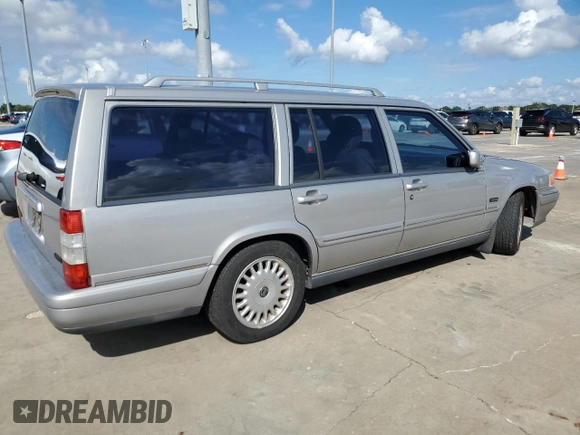 1995 Volvo 960 с VIN YV1KW9617S1025139, выставлен на аукционе Copart как лот 74299394 с пробегом 92 545 миль миль и Списание • Salvage title. История ставок и продаж доступна на DreamBid. Изображение 3.