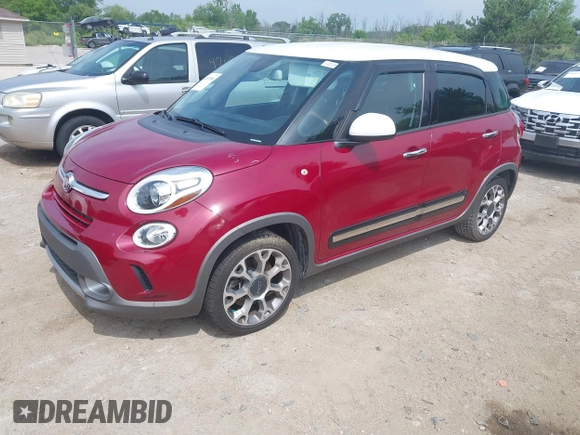 2015 FIAT 500L Urbana Trekking z VIN ZFBCFADH6FZ030774, wystawiony jako IAAI lot #42687006 z przebiegiem 76 193 mil mil oraz . Historia ofert i sprzedaży dostępna na DreamBid. Obrazek 2.