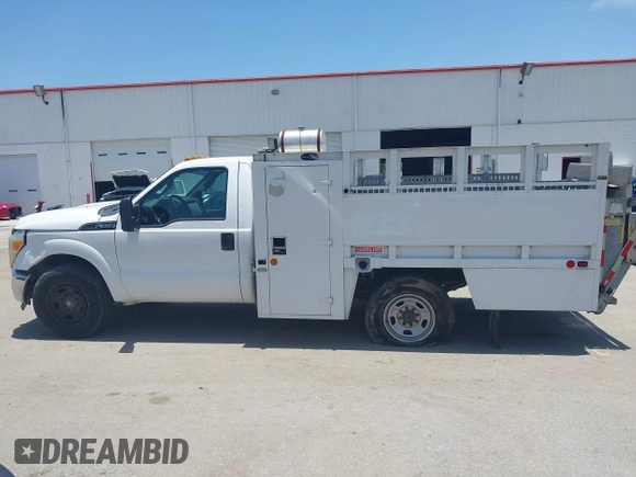 2015 Ford F-350 XL with VIN 1FDBF3E67FEB64097, listed as a IAAI auction lot 42647177 with 229,851 mi miles and . Bid and sale history available at DreamBid. Image 14.