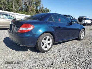 2008 Mercedes-Benz SLK-Class 3.0L with VIN WDBWK54F28F187734, listed as a Copart auction lot 81987254 with 113,937 mi miles and Salvage Title. Bid and sale history available at carsss.com. Image 3.