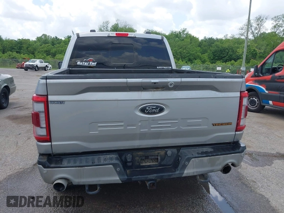 2023 Ford F-150 XL z VIN 1FTEW1E83PFB26367, wystawiony jako IAAI lot #42067676 z przebiegiem 32 068 mil mil oraz . Historia ofert i sprzedaży dostępna na DreamBid. Obrazek 16.
