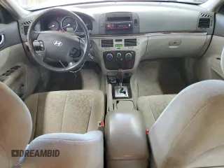 2006 Hyundai Sonata GLS z VIN KMHEU46C06A116199, wystawiony jako Copart lot #53669785 z przebiegiem 290 545 mil mil oraz Szkoda całkowita • Salvage title. Historia ofert i sprzedaży dostępna na DreamBid. Obrazek 8.