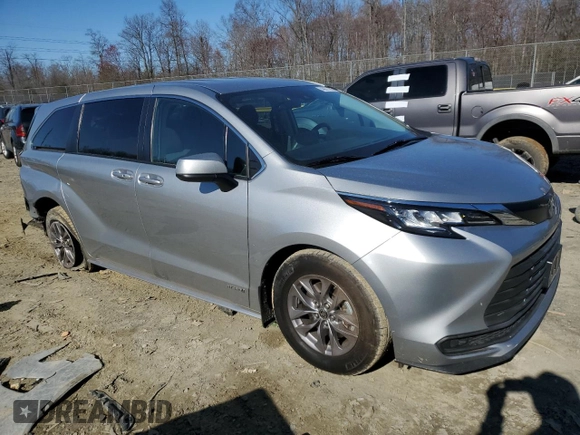 2021 Toyota Sienna LE with VIN 5TDKRKEC3MS034885, listed as a Copart auction lot 49677145 with 166,026 mi miles and Salvage Title. Bid and sale history available at carsss.com. Image 4.