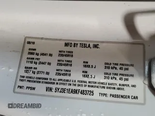 2019 Tesla Model 3 Mid Range z VIN 5YJ3E1EA9KF483725, wystawiony jako Copart lot #42035435 z przebiegiem 43 340 mil mil oraz Czysty tytuł • Clean title. Historia ofert i sprzedaży dostępna na DreamBid. Obrazek 12.