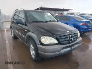 1999 Mercedes-Benz M 320/430/500 with VIN 4JGAB54E0XA065965, listed as a IAAI auction lot 42738520 with 224,487 mi miles and . Bid and sale history available at DreamBid. Image 1.