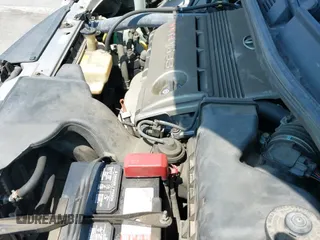 2005 Toyota Sienna XLE Limited with VIN 5TDZA22CX5S372375, listed as a IAAI auction lot 42990151 with 118,864 mi miles and . Bid and sale history available at DreamBid. Image 12.