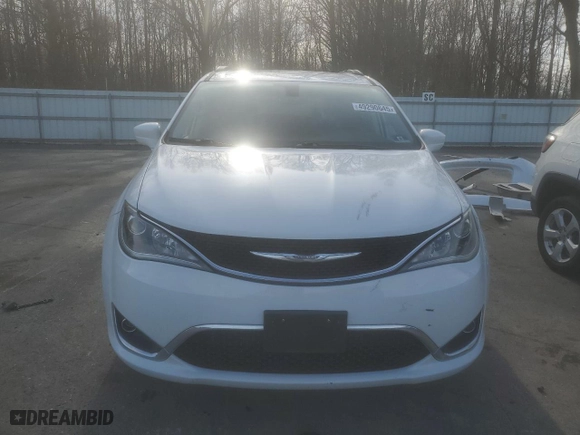 2017 Chrysler Pacifica Touring-L with VIN 2C4RC1BG5HR660552, listed as a Copart auction lot 49290645 with 93,101 mi miles and Salvage Title. Bid and sale history available at carsss.com. Image 5.