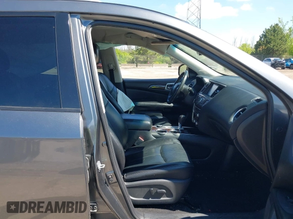 2015 Nissan Pathfinder Platinum with VIN 5N1AR2MM5FC714812, listed as a IAAI auction lot 42373778 with 100,356 mi miles and . Bid and sale history available at DreamBid. Image 5.