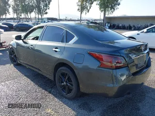 2015 Nissan Altima 2.5 S with VIN 1N4AL3APXFC437185, listed as a IAAI auction lot 41970221 with 134,141 mi miles and . Bid and sale history available at carsss.com. Image 3.