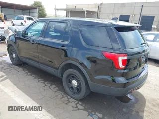 2016 Ford Police Interceptor Utility z VIN 1FM5K8AR8GGB36191, wystawiony jako IAAI lot #42046563 z przebiegiem 102 912 mil mil oraz . Historia ofert i sprzedaży dostępna na DreamBid. Obrazek 3.