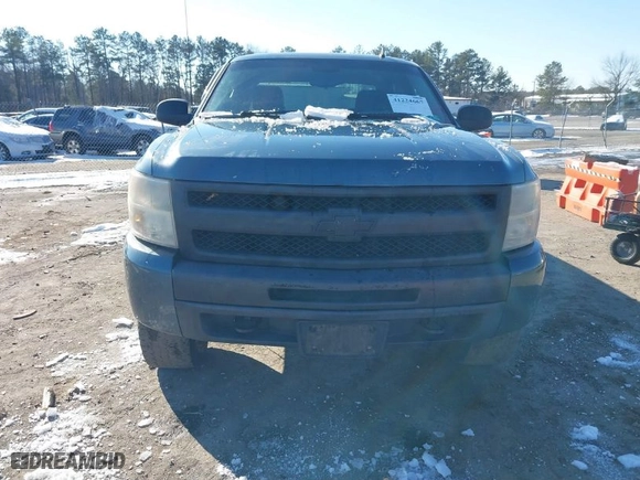 2009 Chevrolet Silverado 1500 LS with VIN 3GCEK13CX9G124152, listed as a IAAI auction lot 41224667 with 234,453 mi miles. Bid and sale history available at carsss.com. Image 12.