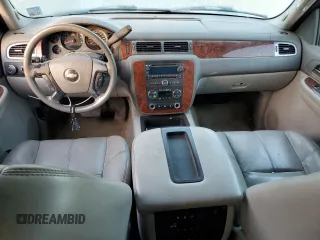 2007 Chevrolet Suburban LT z VIN 1GNFK163X7R411642, wystawiony jako Copart lot #48594595 z przebiegiem 233 733 mil mil oraz Szkoda całkowita • Salvage title. Historia ofert i sprzedaży dostępna na DreamBid. Obrazek 8.