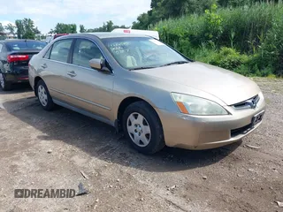 2005 Honda Accord LX с VIN 1HGCM56425A079828, выставлен на аукционе IAAI как лот 42685950 с пробегом 131 775 миль миль и . История ставок и продаж доступна на DreamBid. Изображение 1.