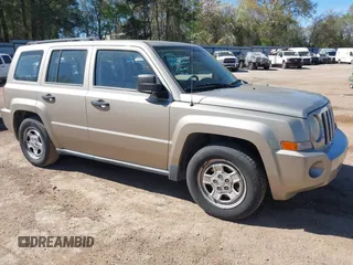 2009 Jeep Patriot Sport z VIN 1J4FT28A49D155628, wystawiony jako IAAI lot #41869474 z przebiegiem 103 082 mil mil oraz . Historia ofert i sprzedaży dostępna na DreamBid. Obrazek 1.