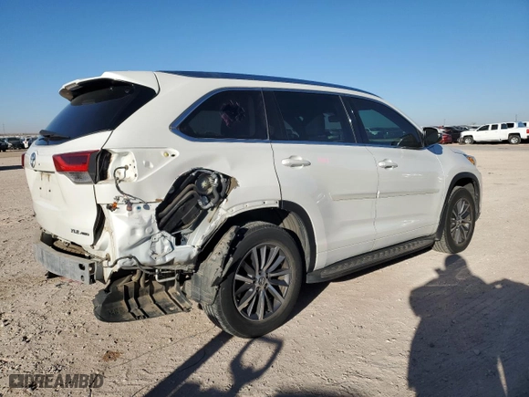 2017 Toyota Highlander XLE with VIN 5TDJZRFH6HS418292, listed as a Copart auction lot 41748875 with 72,301 mi miles and Salvage Title. Bid and sale history available at carsss.com. Image 3.