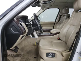 2017 Land Rover Range Rover HSE z VIN SALGS2FV6HA362419, wystawiony jako Copart lot #56659645 z przebiegiem 77 477 mil mil oraz Czysty tytuł • Clean title. Historia ofert i sprzedaży dostępna na DreamBid. Obrazek 7.