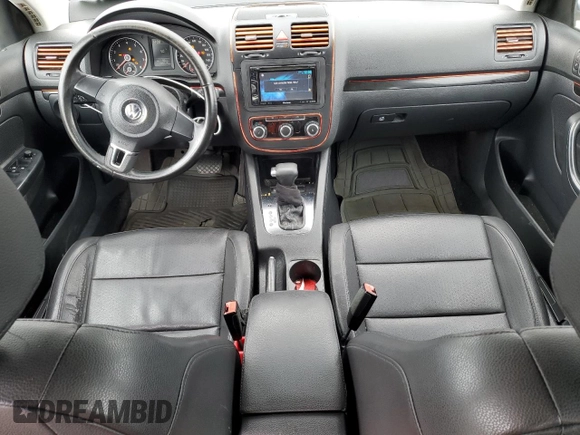 2010 Volkswagen Jetta SE with VIN 3VWRZ7AJ2AM038256, listed as a Copart auction lot 47631015 with 205,579 mi miles and Salvage title. Bid and sale history available at DreamBid. Image 8.