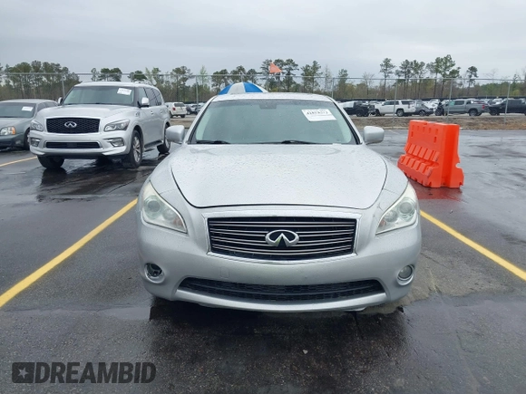 2013 Infiniti M with VIN JN1BY1AP4DM513899, listed as a IAAI auction lot 41854573 with 202,480 mi miles and . Bid and sale history available at carsss.com. Image 12.