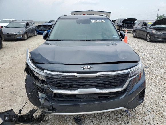 2021 Kia Seltos S with VIN KNDEU2AA4M7129983, listed as a Copart auction lot 55466665 with 65,209 mi miles and Salvage Title. Bid and sale history available at DreamBid. Image 5.