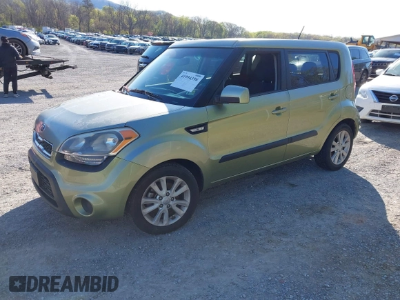 2013 Kia Soul with VIN KNDJT2A52D7619326, listed as a IAAI auction lot 41994398 with 209,066 mi miles. Bid and sale history available at carsss.com. Image 2.