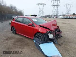 2018 Toyota Corolla iM with VIN JTNKARJE0JJ556255, listed as a IAAI auction lot 41623573 with 113,640 mi miles. Bid and sale history available at carsss.com. Image 1.