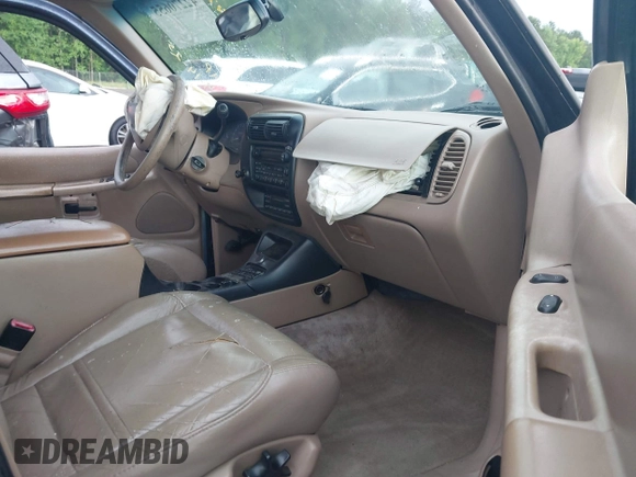 2000 Ford Explorer Eddie Bauer with VIN 1FMZU64E5YUB81536, listed as a IAAI auction lot 42270655 with 375,868 mi miles and . Bid and sale history available at DreamBid. Image 5.