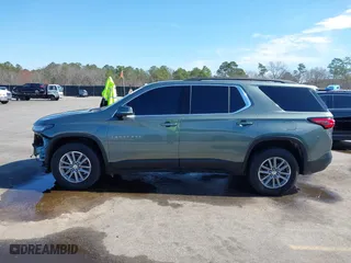 2022 Chevrolet Traverse LT Leather with VIN 1GNEVHKWXNJ141805, listed as a IAAI auction lot 41641352 with 71,504 mi miles. Bid and sale history available at carsss.com. Image 15.