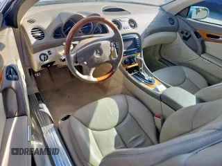 2008 Mercedes-Benz SL 550 z VIN WDBSK71F98F136987, wystawiony jako Copart lot #65586375 z przebiegiem 96 063 mil mil oraz Szkoda całkowita • Salvage title. Historia ofert i sprzedaży dostępna na DreamBid. Obrazek 8.