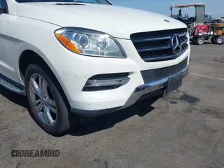 2013 Mercedes-Benz M 350 with VIN 4JGDA5HB9DA110185, listed as a IAAI auction lot 42563832 with 125,340 mi miles and . Bid and sale history available at DreamBid. Image 18.