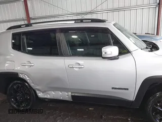 2020 Jeep Renegade Latitude with VIN ZACNJBBB9LPL83624, listed as a IAAI auction lot 41710389 with 40,322 mi miles. Bid and sale history available at carsss.com. Image 13.