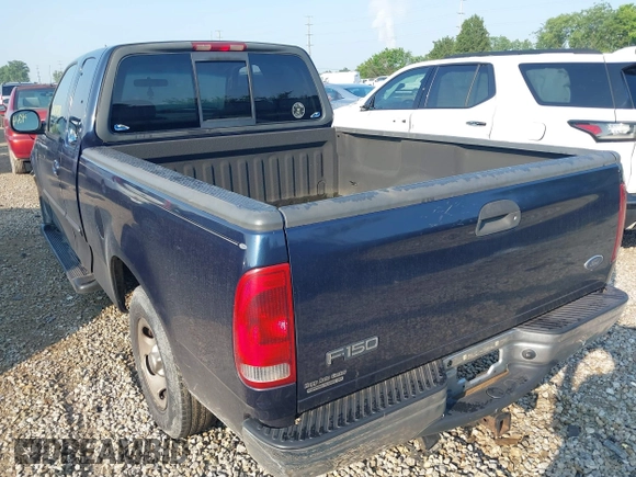 2002 Ford F-150 XL z VIN 1FTRX17W62NB63583, wystawiony jako IAAI lot #42439328 z przebiegiem 119 164 mil mil oraz . Historia ofert i sprzedaży dostępna na DreamBid. Obrazek 6.