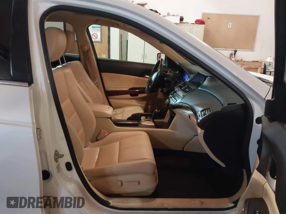 2012 Honda Crosstour EX-L with VIN 5J6TF2H57CL010853, listed as a IAAI auction lot 41507030 with 111,024 mi miles. Bid and sale history available at carsss.com. Image 5.