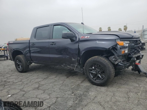 2024 Chevrolet Silverado 1500 Custom Trail Boss with VIN 3GCPDCEK6RG301024, listed as a Copart auction lot 76418164 with 5,684 mi miles and Salvage Title. Bid and sale history available at carsss.com. Image 4.