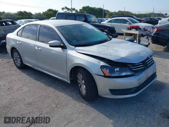 2013 Volkswagen Passat Wolfsburg Edition with VIN 1VWAP7A31DC065040, listed as a IAAI auction lot 42007311 with 133,510 mi miles. Bid and sale history available at carsss.com. Image 1.