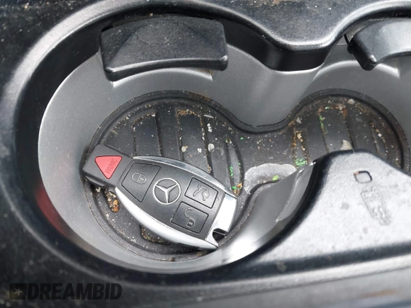 2015 Mercedes-Benz GL-Class GL 350 BlueTEC with VIN 4JGDF2EE1FA441750, listed as a IAAI auction lot 41716996 with 87,026 mi miles. Bid and sale history available at carsss.com. Image 11.