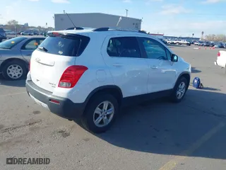 2016 Chevrolet Trax LT with VIN 3GNCJPSB6GL162818, listed as a IAAI auction lot 41957172 with 137,601 mi miles. Bid and sale history available at carsss.com. Image 4.