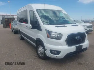2025 Ford Transit Passenger XL с VIN 1FBAX9C8XSKA40040, выставлен на аукционе IAAI как лот 42485602 с пробегом 4 206 миль миль и . История ставок и продаж доступна на DreamBid. Изображение 1.