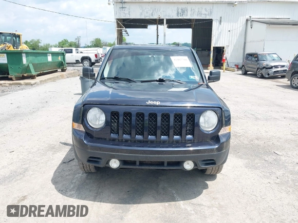 2011 Jeep Patriot Latitude z VIN 1J4NF1GB2BD149145, wystawiony jako IAAI lot #42467760 z przebiegiem 91 935 mil mil oraz . Historia ofert i sprzedaży dostępna na DreamBid. Obrazek 6.