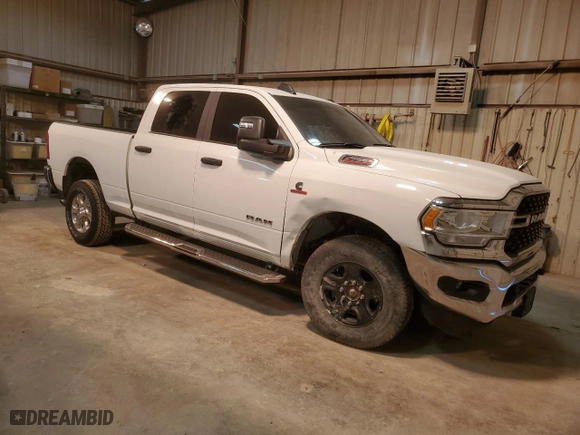 2024 Ram 2500 Big Horn with VIN 3C6UR5DL8RG105670, listed as a Copart auction lot 45803255 with 20,251 mi miles and Salvage Title. Bid and sale history available at carsss.com. Image 4.
