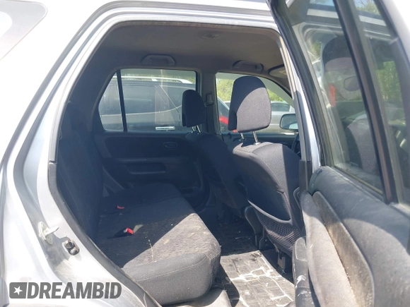 2005 Honda CR-V LX with VIN JHLRD78525C040139, listed as a IAAI auction lot 42097811 with 306,718 mi miles. Bid and sale history available at carsss.com. Image 8.