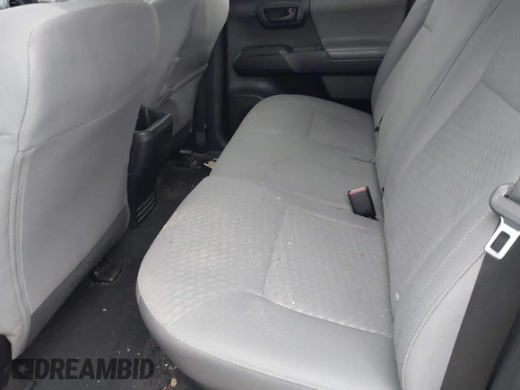 2021 Toyota Tacoma SR z VIN 5TFAX5GNXMX193978, wystawiony jako IAAI lot #41595827 z przebiegiem 43 999 mil mil oraz . Historia ofert i sprzedaży dostępna na DreamBid. Obrazek 8.