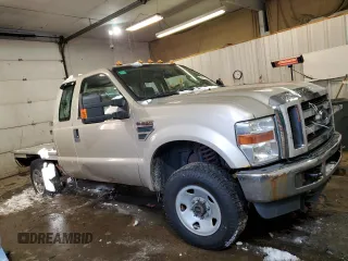 2008 Ford Super Duty F-250 SRW XL with VIN 1FTSX21528ED40386, listed as a Copart auction lot 89192065 with 107,137 mi miles and Salvage Title. Bid and sale history available at carsss.com. Image 4.