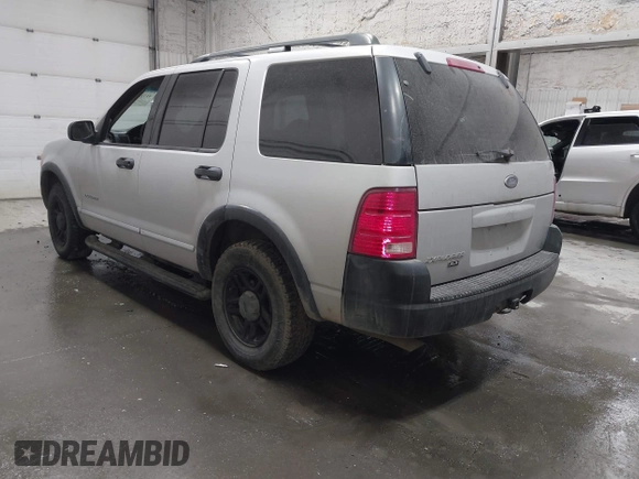2002 Ford Explorer XLS with VIN 1FMZU72E92UC07085, listed as a IAAI auction lot 41726199 with 173,386 mi miles and . Bid and sale history available at DreamBid. Image 3.