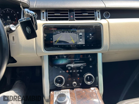 2020 Land Rover Range Rover z VIN SALGS5SEXLA404736, wystawiony jako Copart lot #56987455 z przebiegiem 157 169 mil mil oraz Czysty tytuł • Clean title. Historia ofert i sprzedaży dostępna na DreamBid. Obrazek 10.
