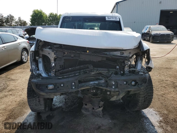 2024 Ford Bronco Big Bend z VIN 1FMDE7BH7RLA34989, wystawiony jako Copart lot #56479135 z przebiegiem 16 320 mil mil oraz Czysty tytuł • Clean title. Historia ofert i sprzedaży dostępna na DreamBid. Obrazek 5.
