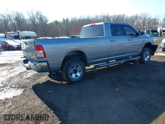 2019 Ram 2500 Big Horn with VIN 3C6UR5JL7KG650270, listed as a IAAI auction lot 41421338 with 107,405 mi miles. Bid and sale history available at carsss.com. Image 4.