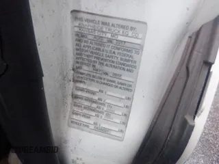 2017 Ford Transit с VIN 1FTYR1YM8HKB19243, выставлен на аукционе IAAI как лот 42807803 с пробегом 160 685 миль миль и . История ставок и продаж доступна на DreamBid. Изображение 23.