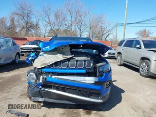 2022 Jeep Compass Limited with VIN 3C4NJDCB7NT185777, listed as a IAAI auction lot 41952891 with 28,820 mi miles and . Bid and sale history available at DreamBid. Image 12.